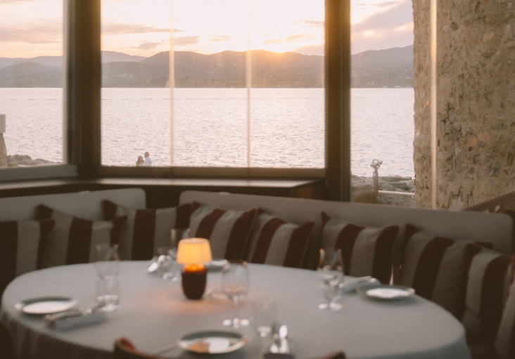 Bar et terrasse Indie Beach – réservation restaurant Pampelonne en ligne