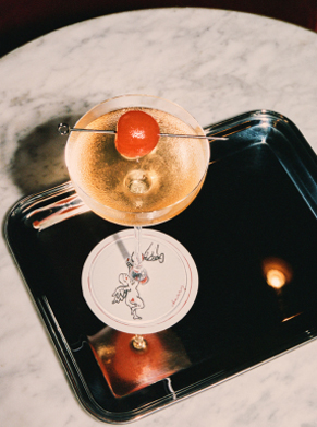 Saint-Jacques caviar et sauce verte &ndash; plat gastronomique du restaurant de plage Pampelonne
